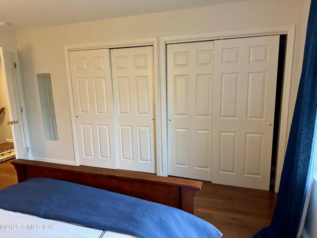 21 W Division Street Greenwich CT 06830