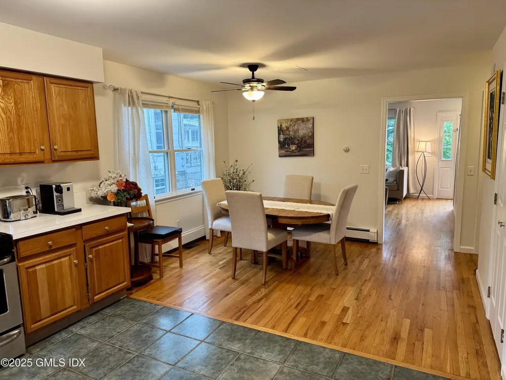 21 W Division Street Greenwich CT 06830