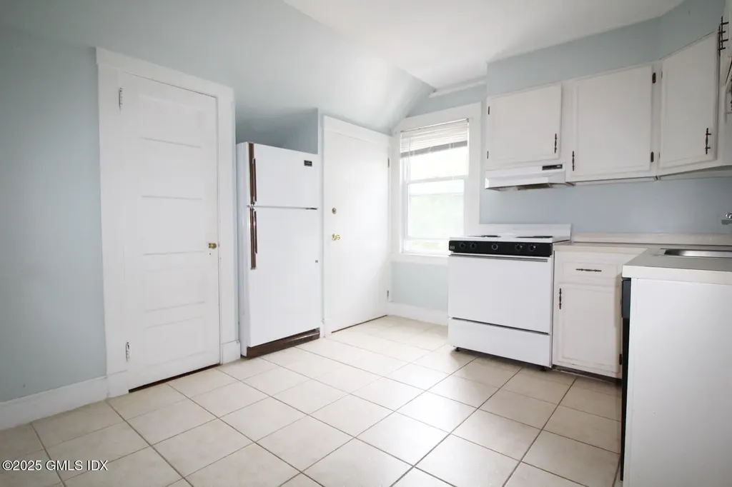 28 Locust Street Greenwich CT 06830