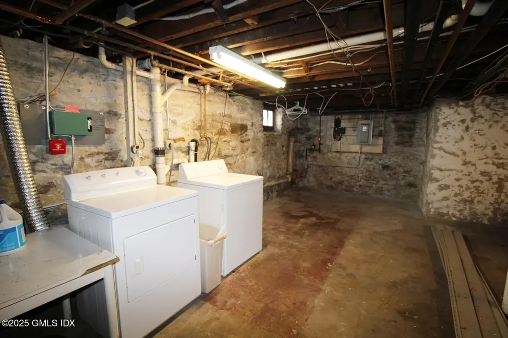 28 Locust Street Greenwich CT 06830