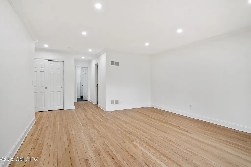 333 Palmer Hill Road Riverside CT 06878