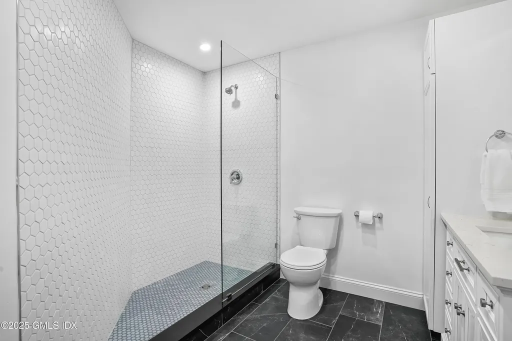 333 Palmer Hill Road Riverside CT 06878