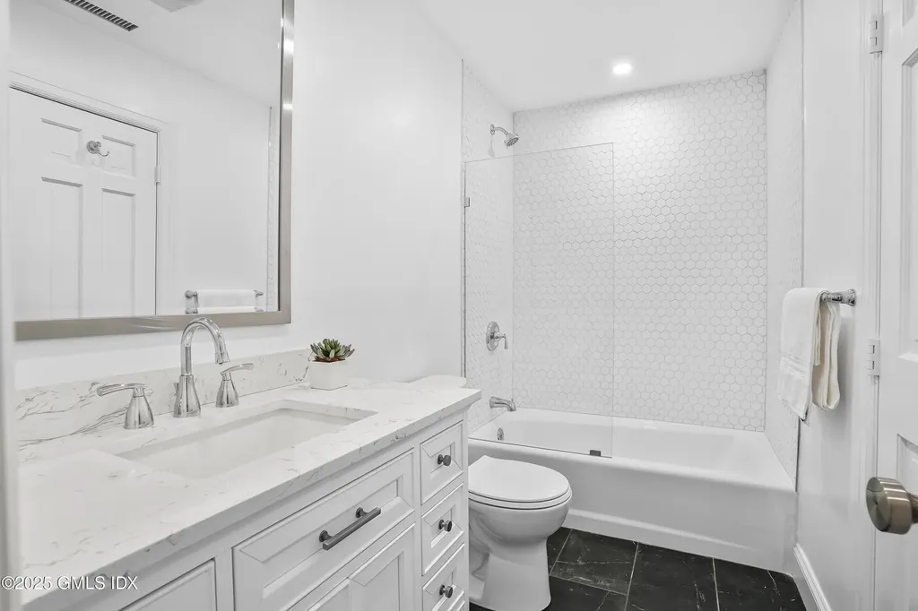 333 Palmer Hill Road Riverside CT 06878
