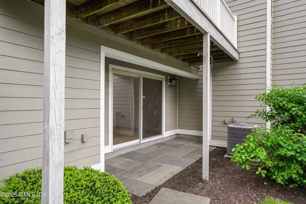 333 Palmer Hill Road Riverside CT 06878