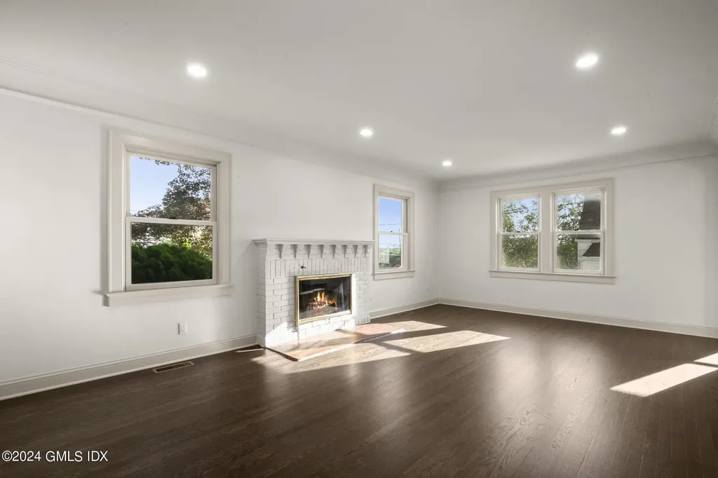 154 Henry Street Greenwich CT 06830