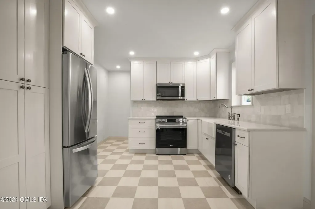 154 Henry Street Greenwich CT 06830