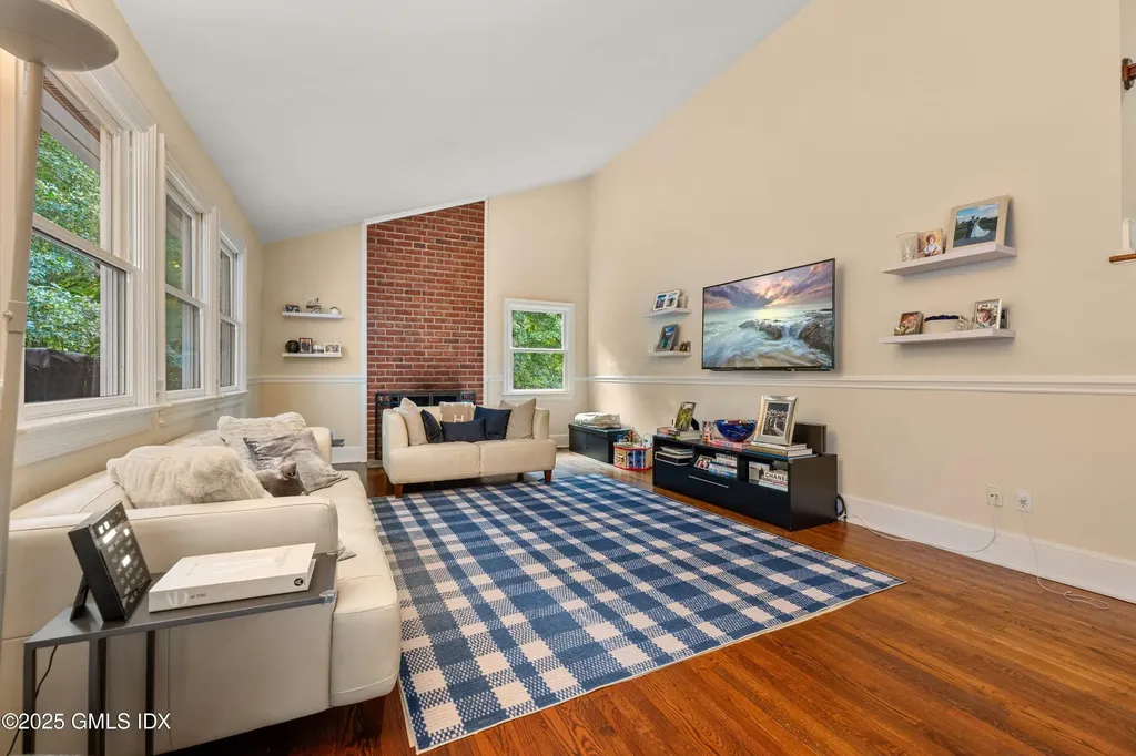 176 Valley Road Cos Cob CT 06807