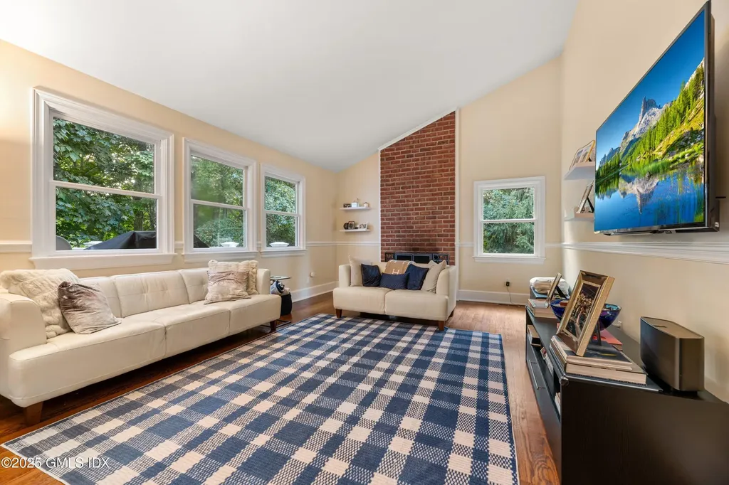 176 Valley Road Cos Cob CT 06807