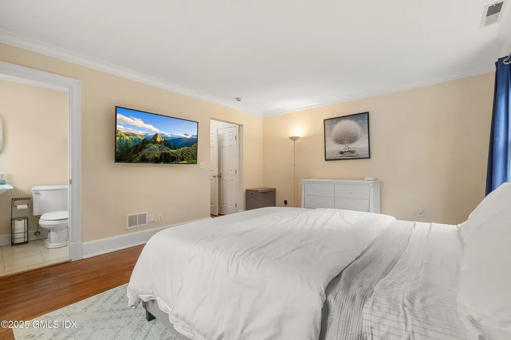 176 Valley Road Cos Cob CT 06807