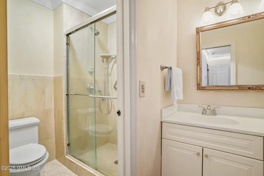 34 Silo Circle Riverside CT 06878