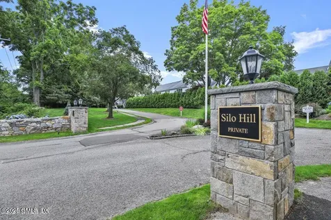 34 Silo Circle Riverside CT 06878