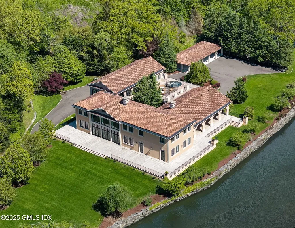 41 Meadow Wood Drive Greenwich CT 06830