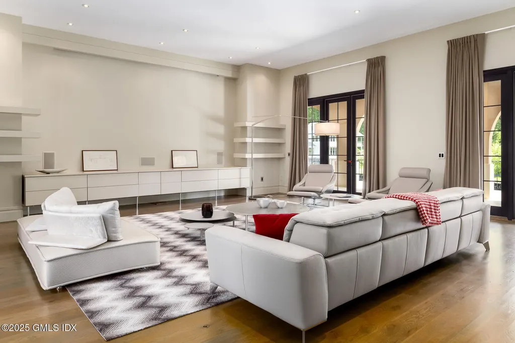 41 Meadow Wood Drive Greenwich CT 06830