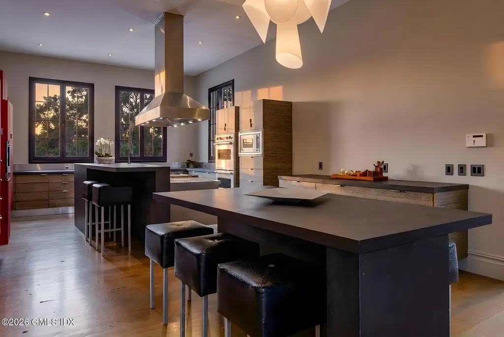 41 Meadow Wood Drive Greenwich CT 06830