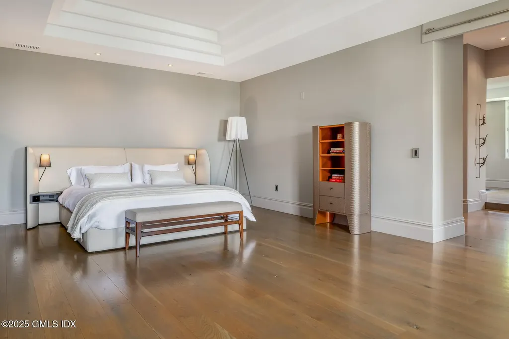 41 Meadow Wood Drive Greenwich CT 06830