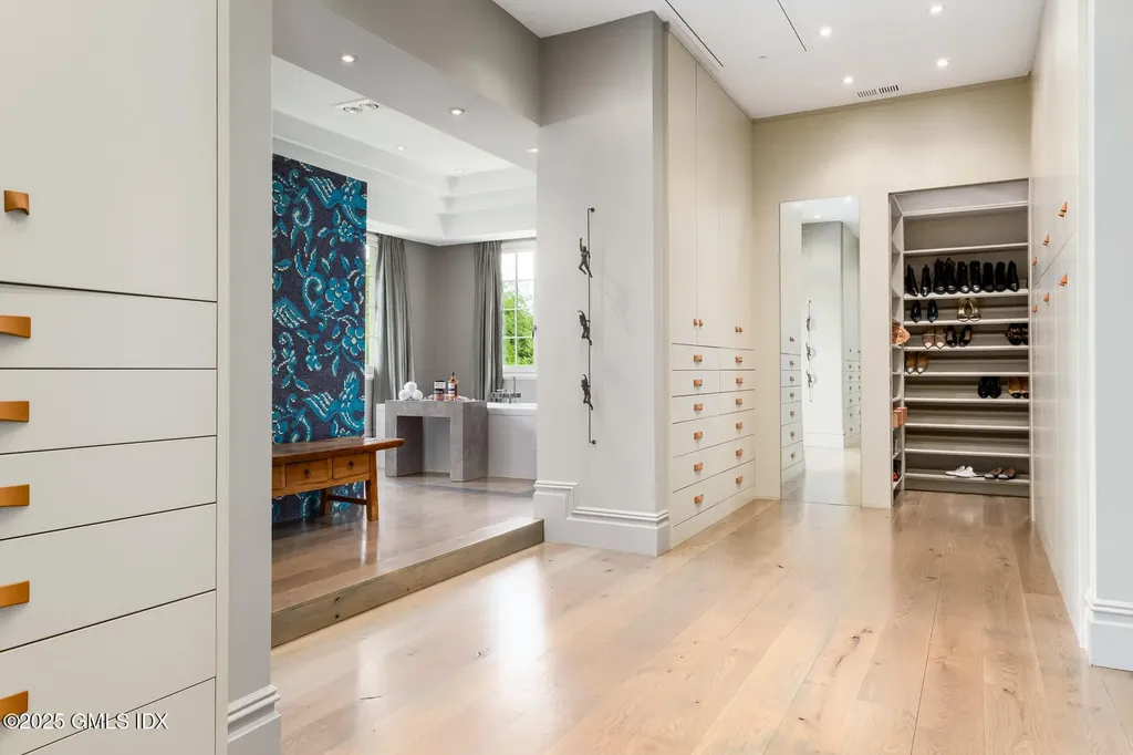 41 Meadow Wood Drive Greenwich CT 06830