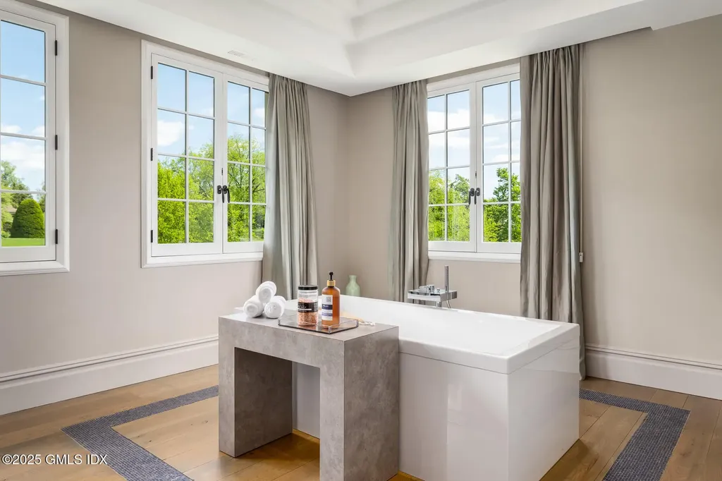 41 Meadow Wood Drive Greenwich CT 06830