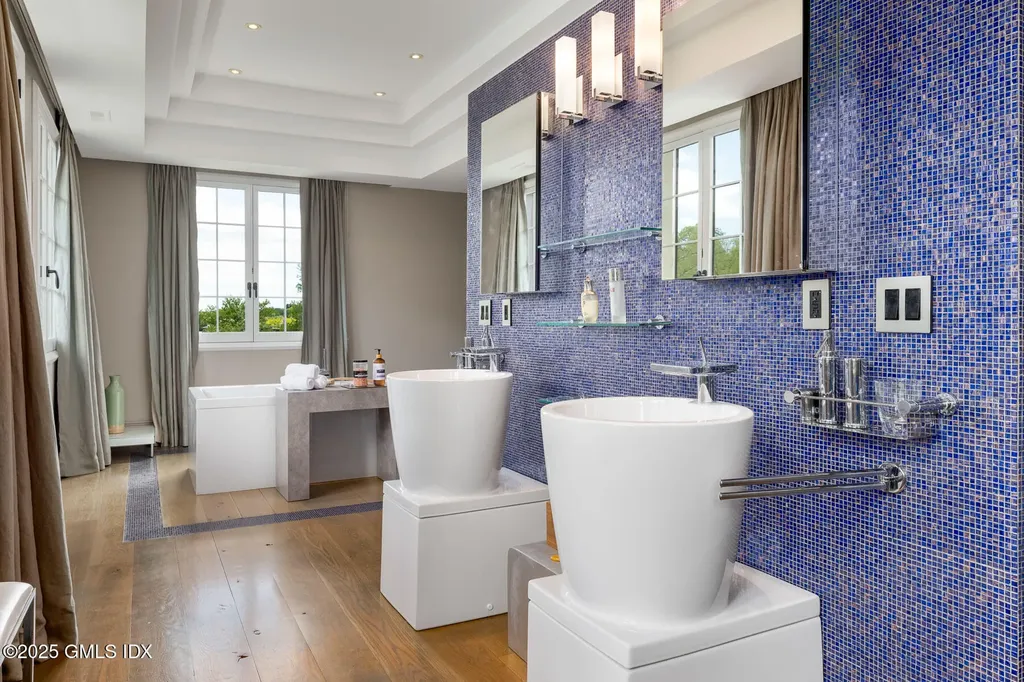 41 Meadow Wood Drive Greenwich CT 06830