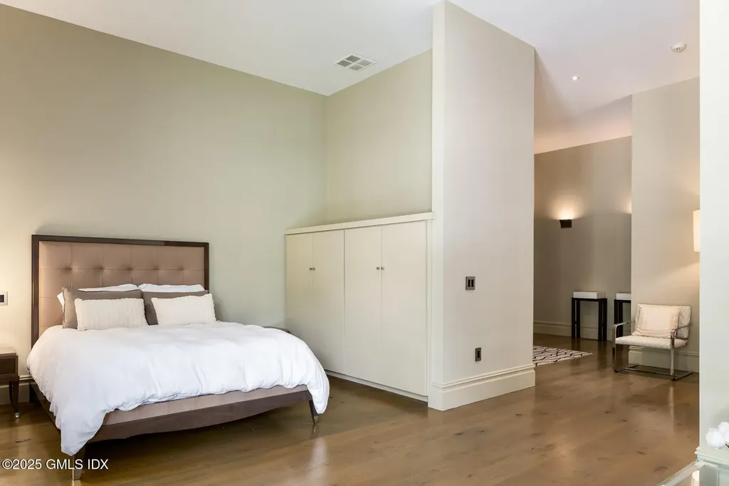 41 Meadow Wood Drive Greenwich CT 06830