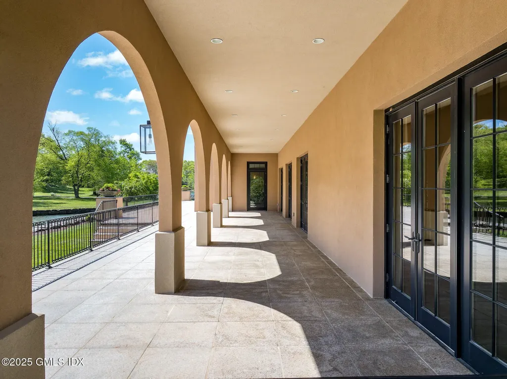 41 Meadow Wood Drive Greenwich CT 06830