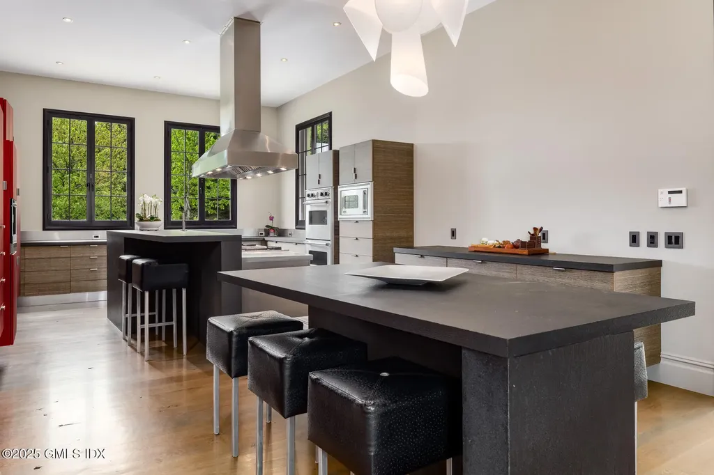 41 Meadow Wood Drive Greenwich CT 06830