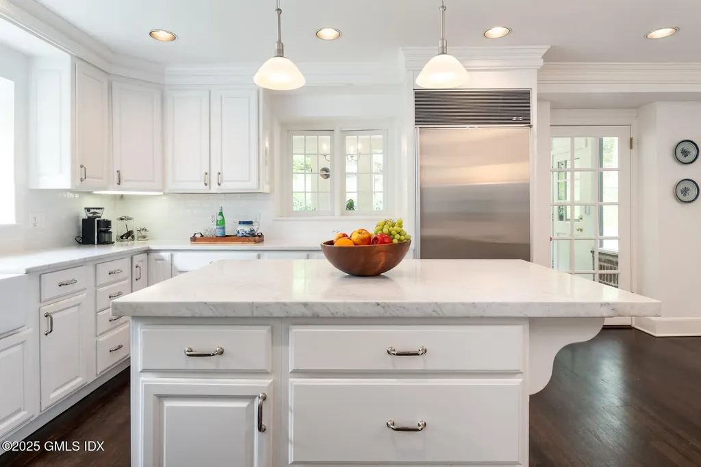 78 Khakum Wood Road Greenwich CT 06831