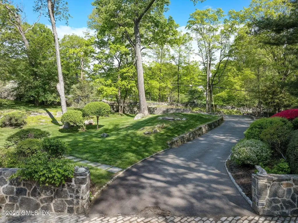 78 Khakum Wood Road Greenwich CT 06831