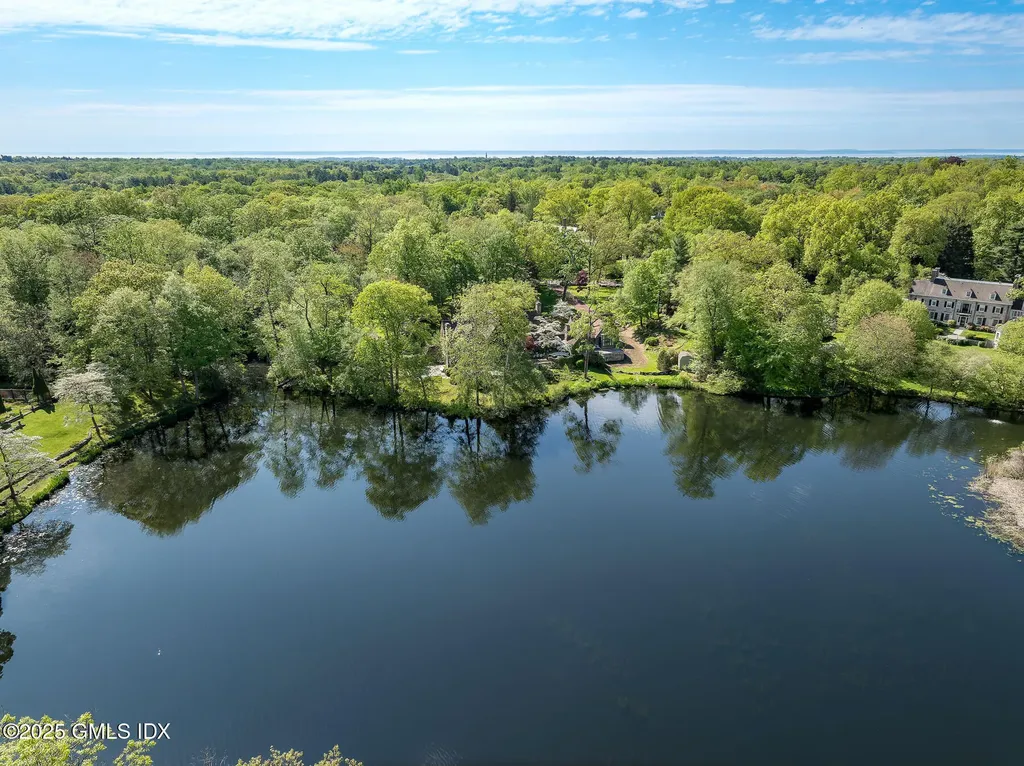 78 Khakum Wood Road Greenwich CT 06831