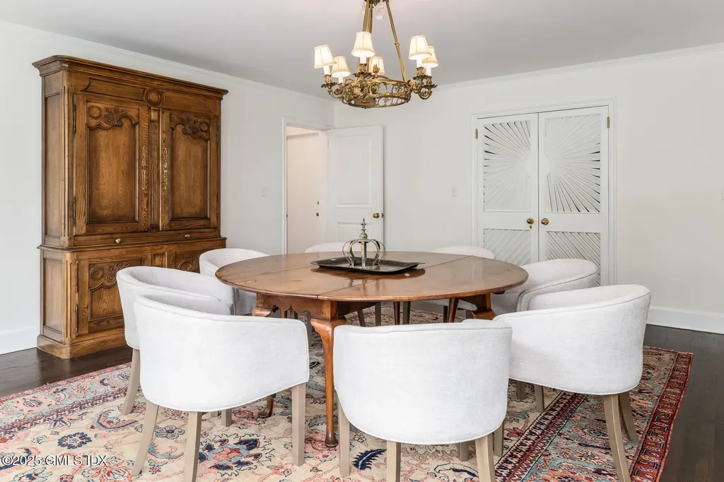 78 Khakum Wood Road Greenwich CT 06831