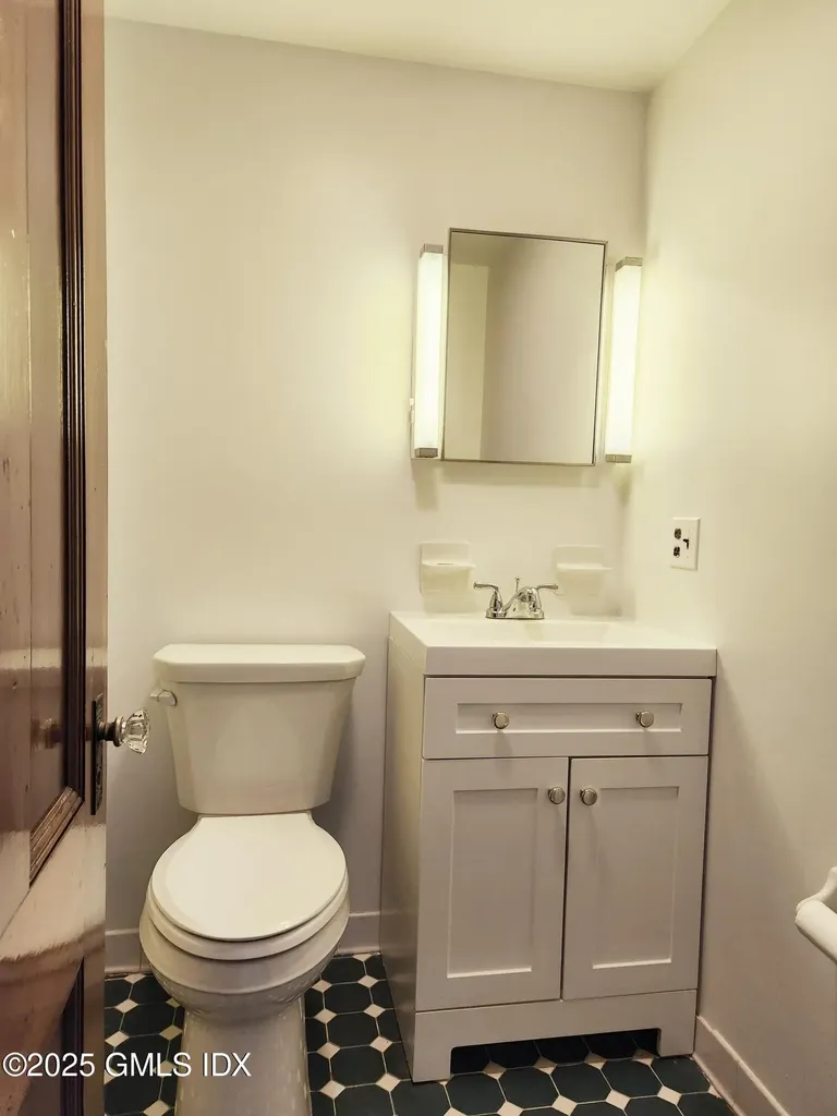 32 Orchard Place Greenwich CT 06830