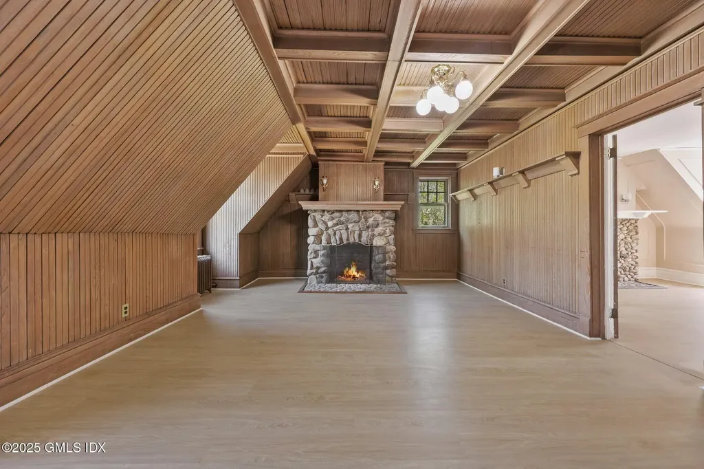 26 Shady Lane Greenwich CT 06831