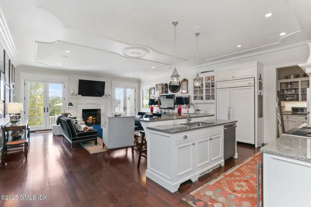 523 E Putnam Avenue Cos Cob CT 06807