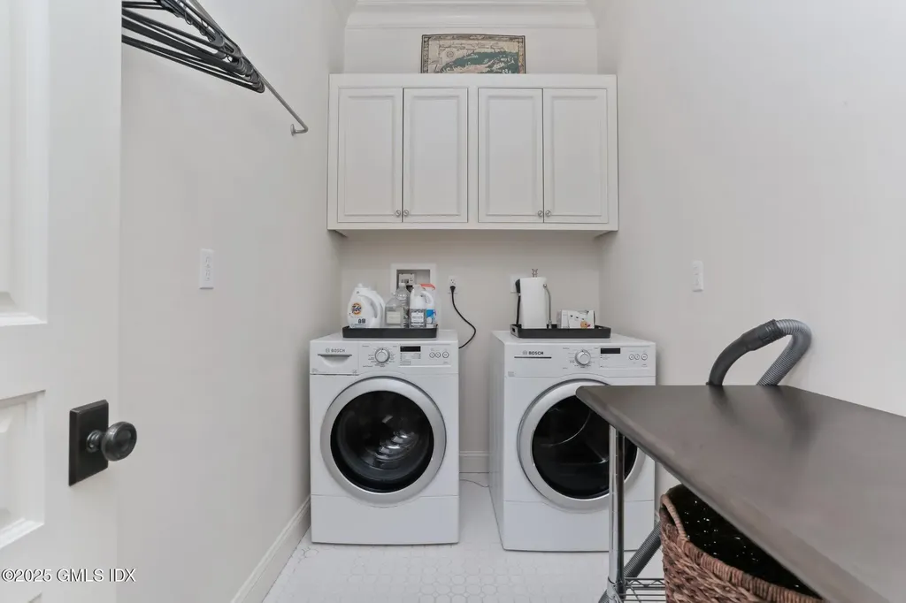 523 E Putnam Avenue Cos Cob CT 06807