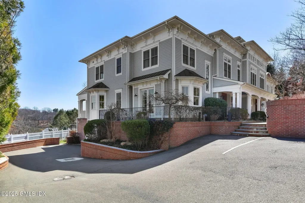 523 E Putnam Avenue Cos Cob CT 06807
