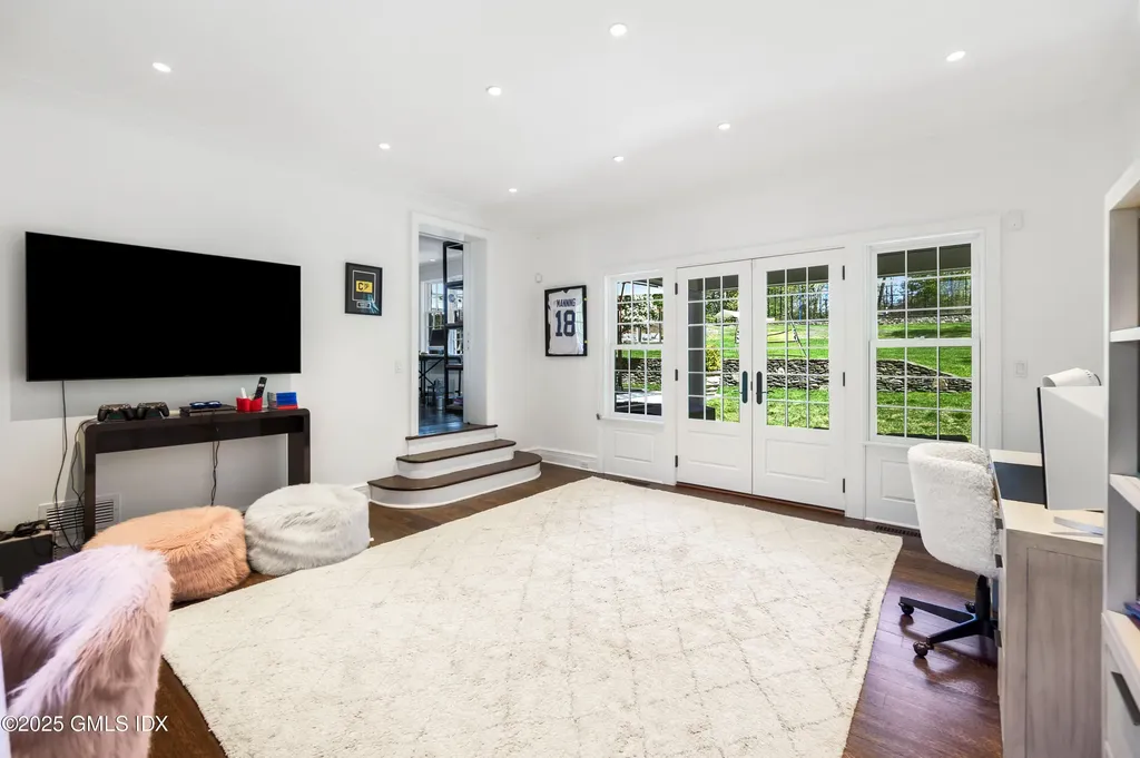 59 Hillside Road Greenwich CT 06830