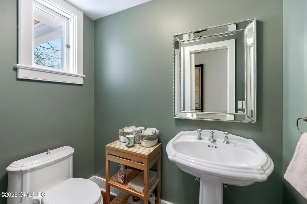 59 Hillside Road Greenwich CT 06830