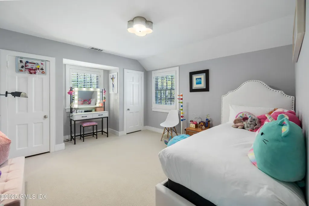 59 Hillside Road Greenwich CT 06830