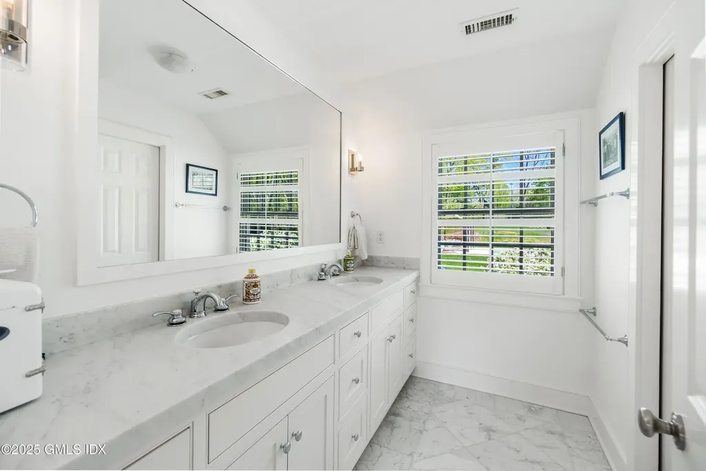 59 Hillside Road Greenwich CT 06830