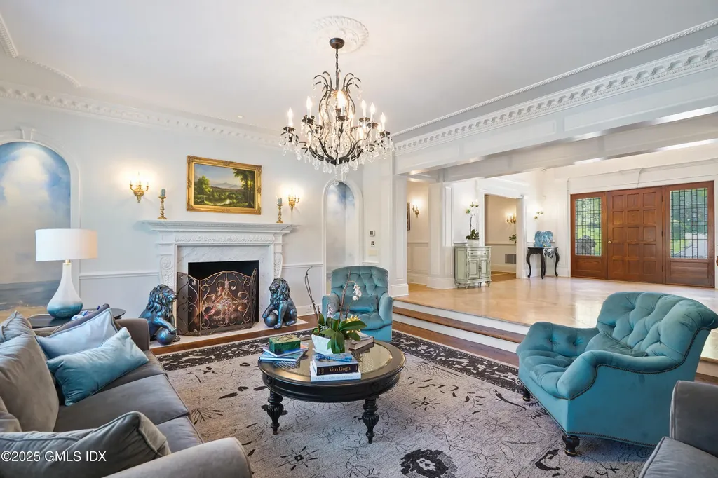 8 Chieftans Road Greenwich CT 06831