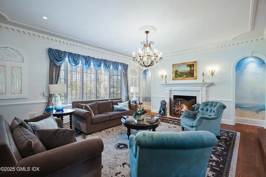 8 Chieftans Road Greenwich CT 06831