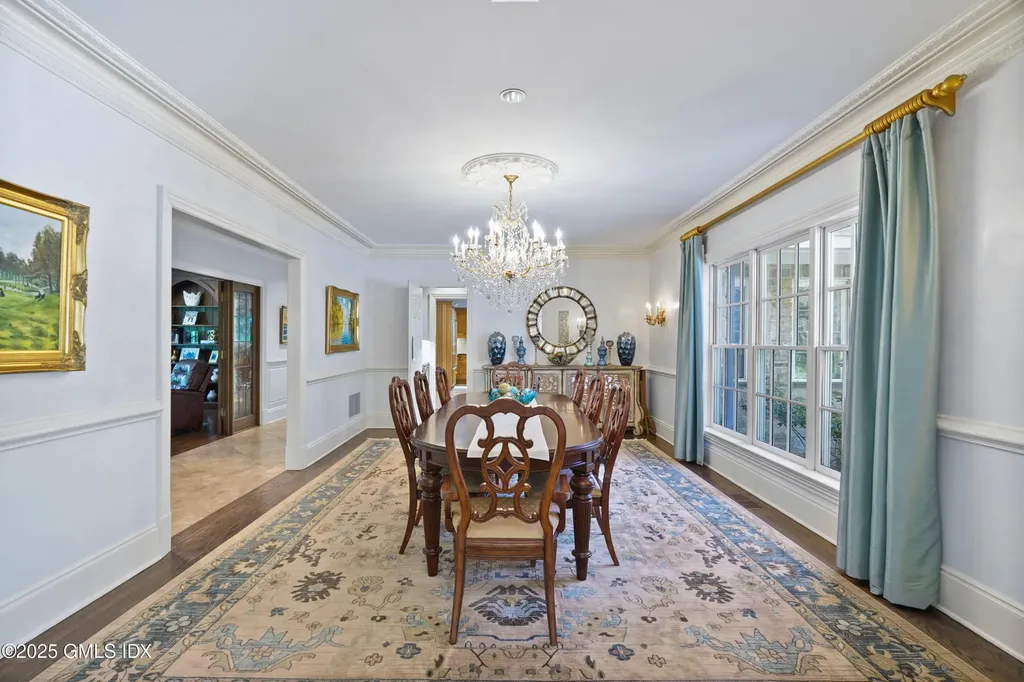 8 Chieftans Road Greenwich CT 06831