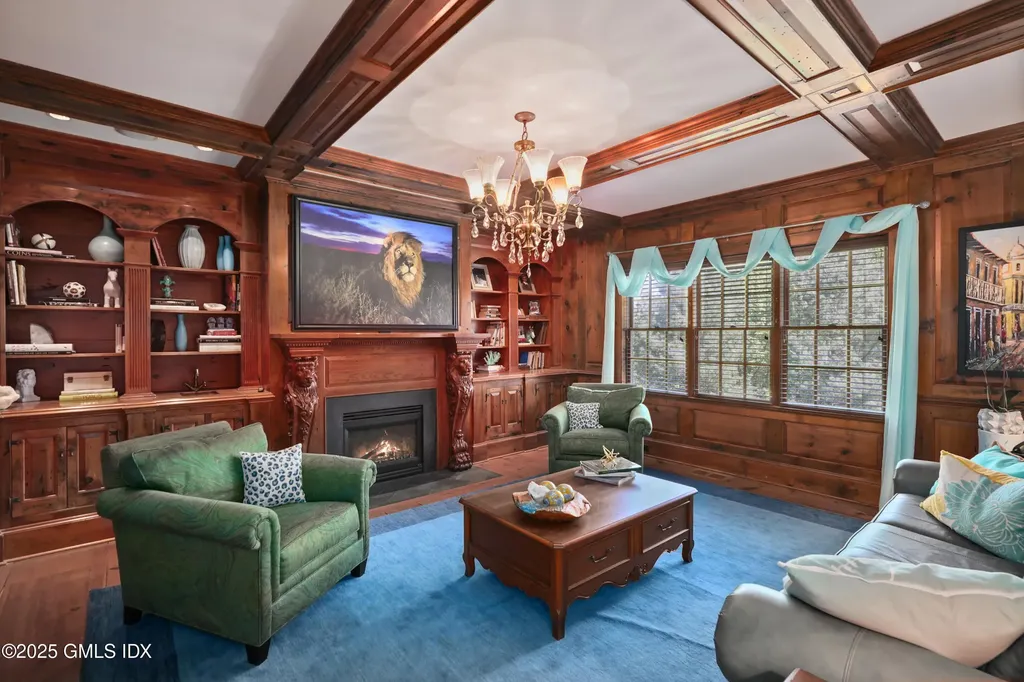 8 Chieftans Road Greenwich CT 06831