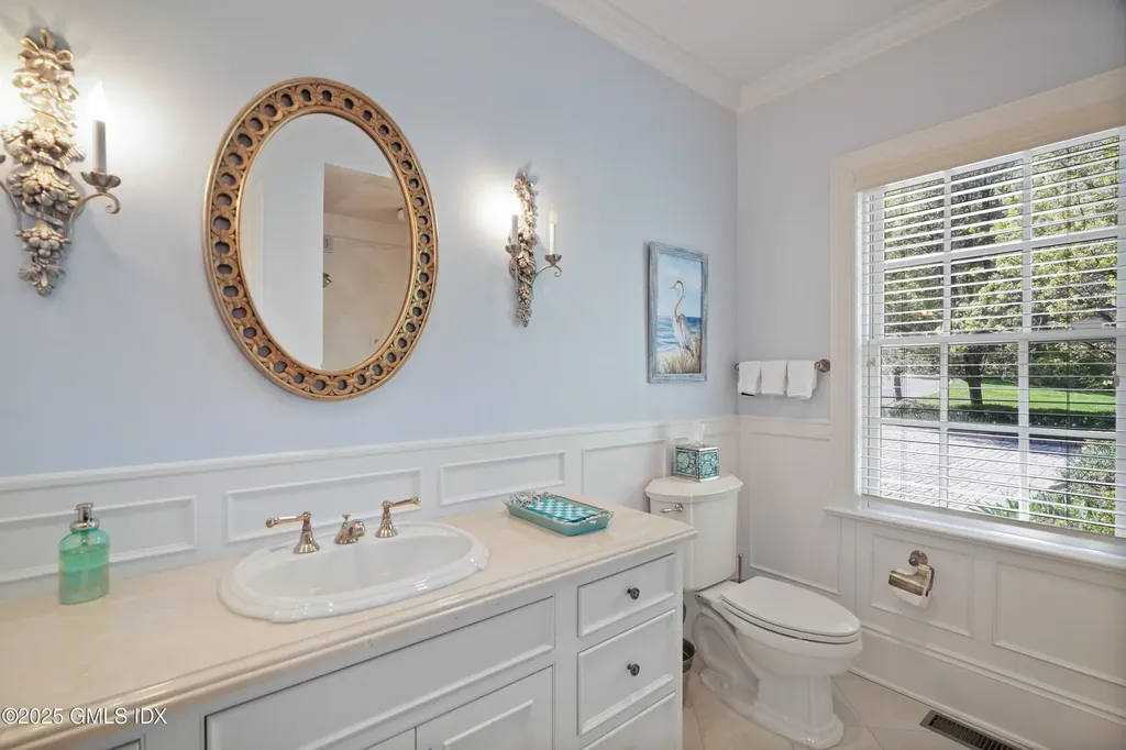 8 Chieftans Road Greenwich CT 06831