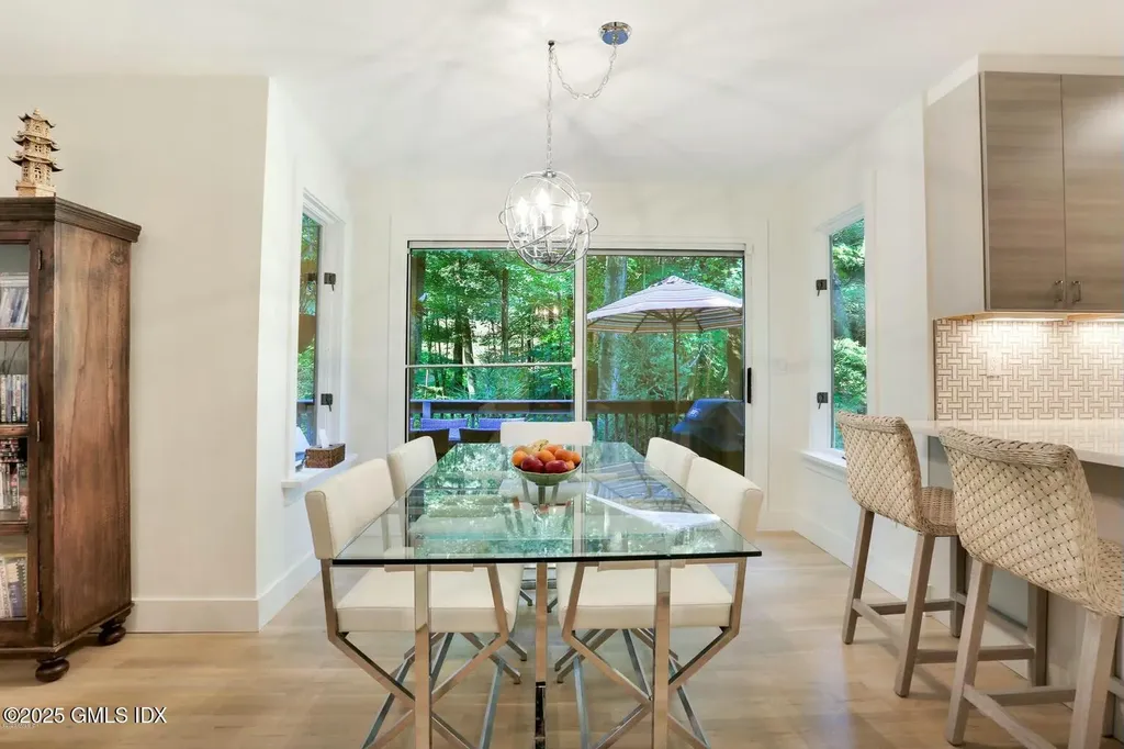 10 Stepping Stone Lane Greenwich CT 06830