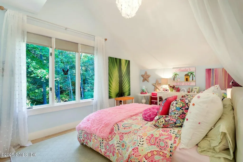 10 Stepping Stone Lane Greenwich CT 06830