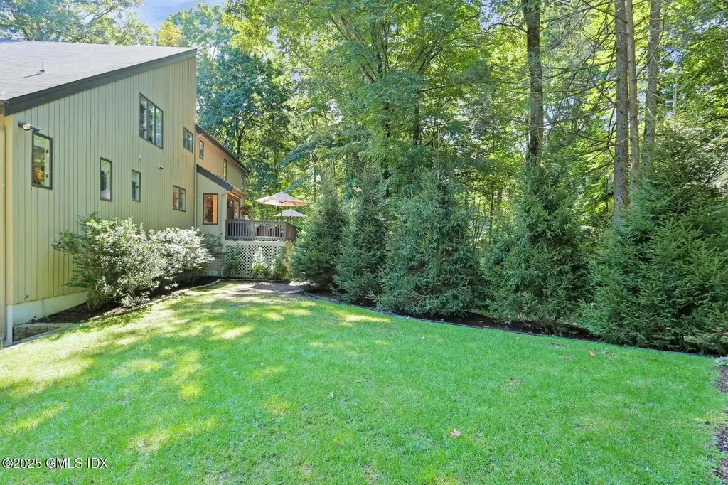 10 Stepping Stone Lane Greenwich CT 06830