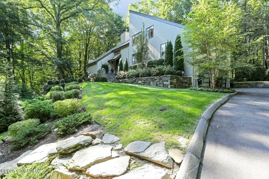 10 Stepping Stone Lane Greenwich CT 06830
