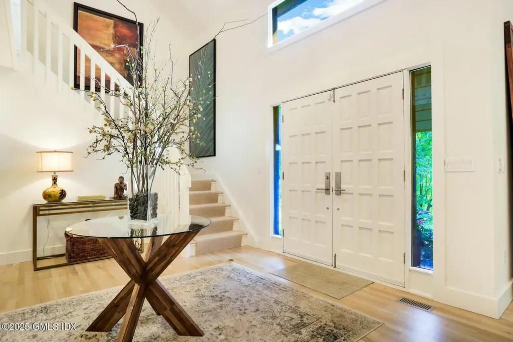 10 Stepping Stone Lane Greenwich CT 06830