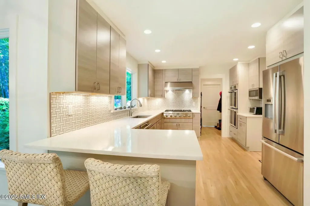 10 Stepping Stone Lane Greenwich CT 06830