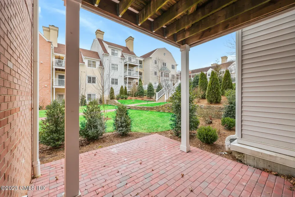 51 Forest Avenue Old Greenwich CT 06870